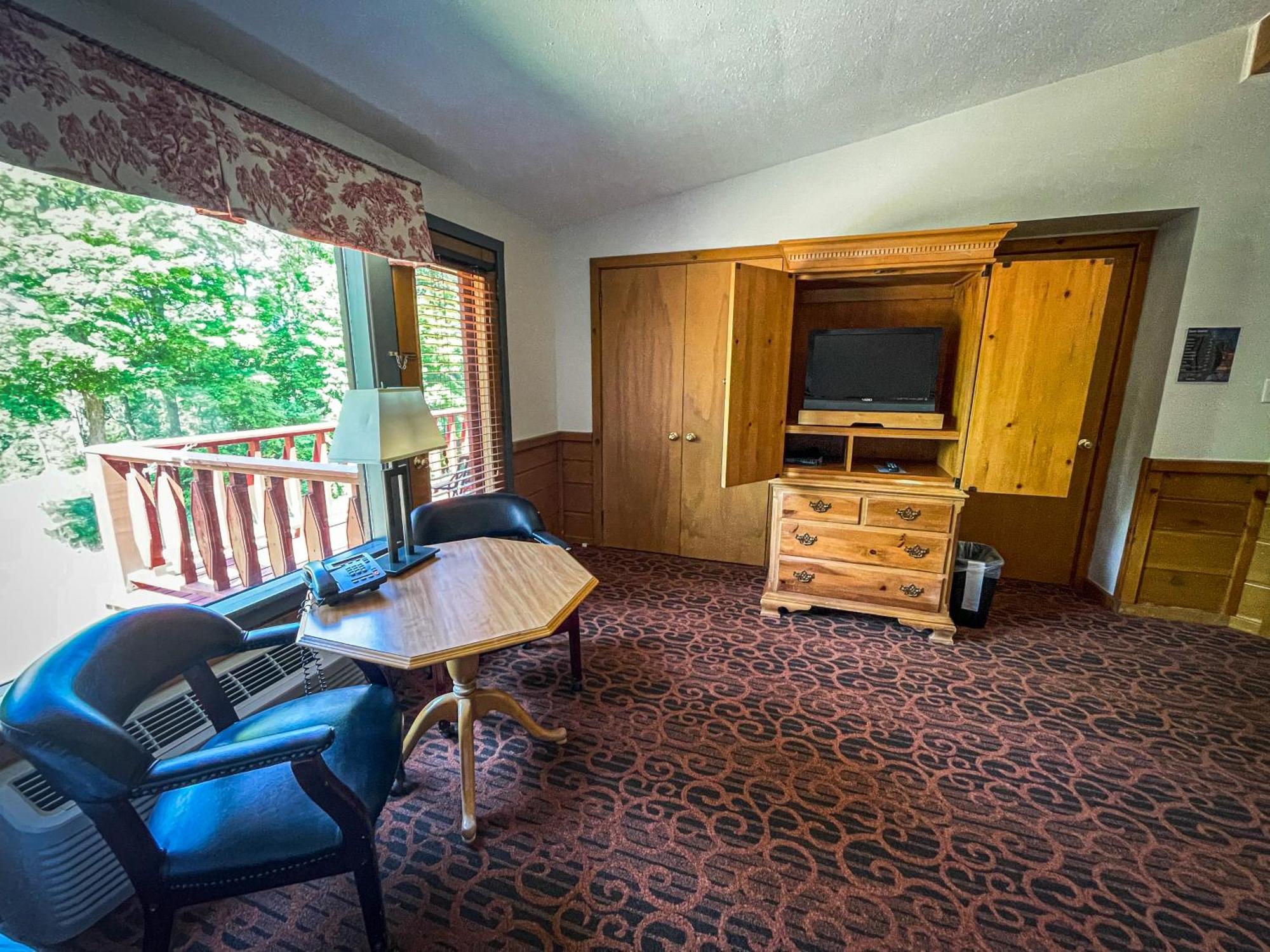 Otsego Resort Гейлорд Экстерьер фото